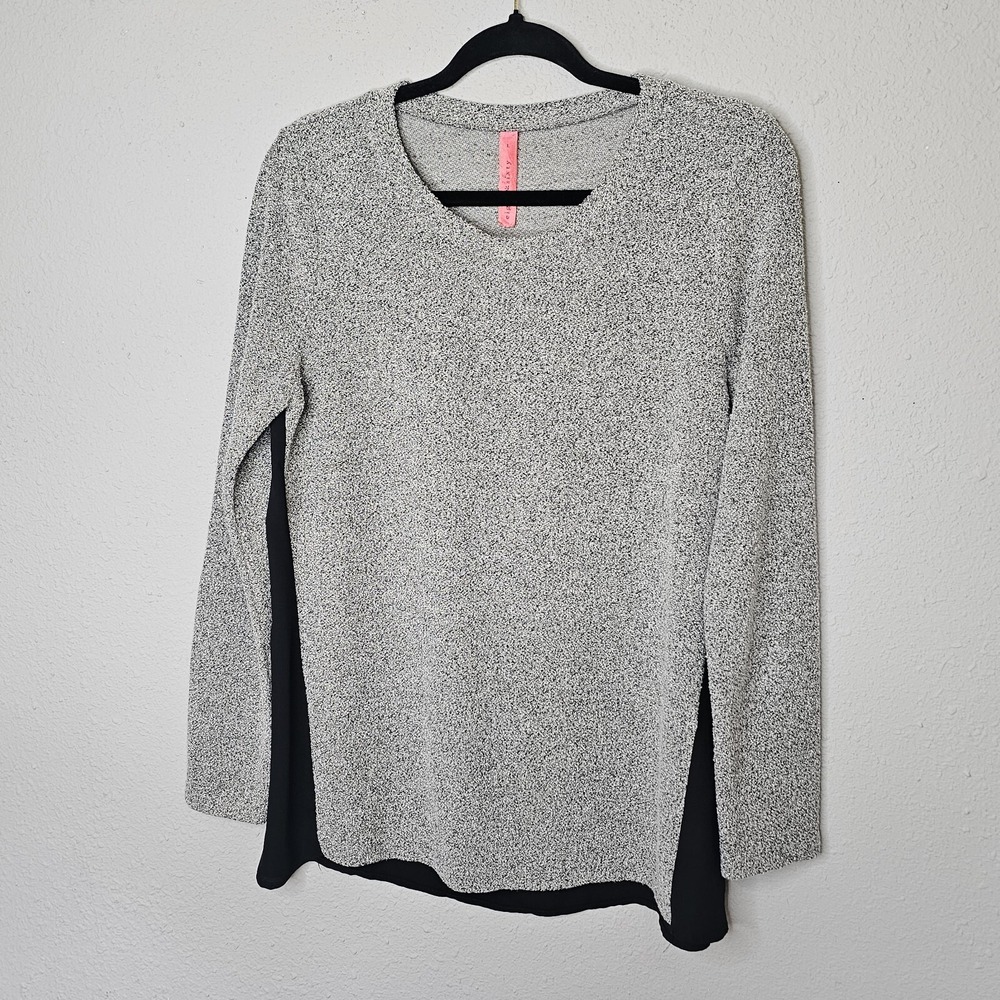 Eight Sixty Womens Mixed Media Knit Top Gray Black Salt and Pepper Pleated L